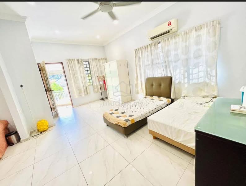 Semi-Detached House for Sale in Pantai Jerejak (Bayan Lepas) - Bernard Chew - Bedroom - PropertyGuru.com.my