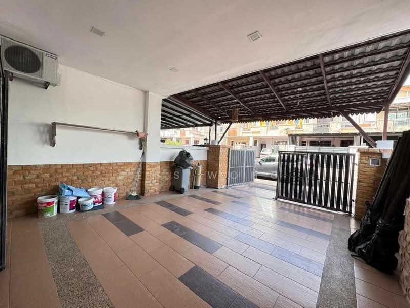 2-storey Terraced House for Sale in Johor Bahru (Johor) - Bess Wong - Exterior - PropertyGuru.com.my