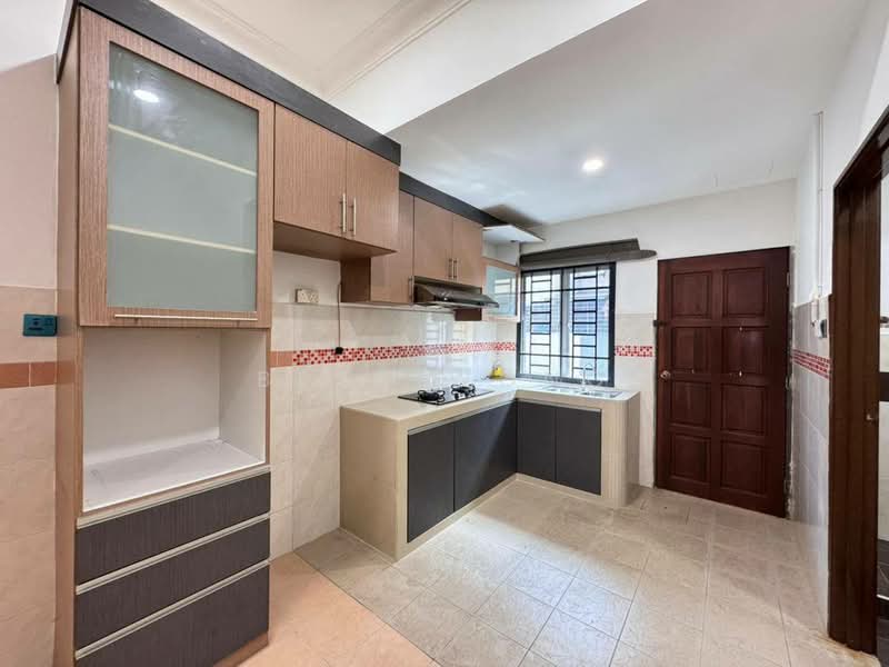2-storey Terraced House for Sale in Johor Bahru (Johor) - Bess Wong - Kitchen - PropertyGuru.com.my
