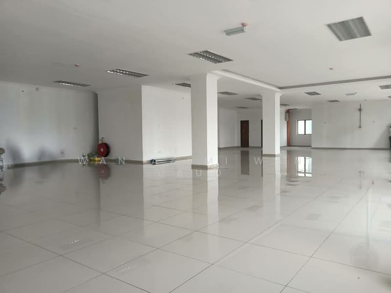 Shop / Office for Rent in Puncak Alam (Selangor) - Wan Azemi Wan Daud - Interior - PropertyGuru.com.my
