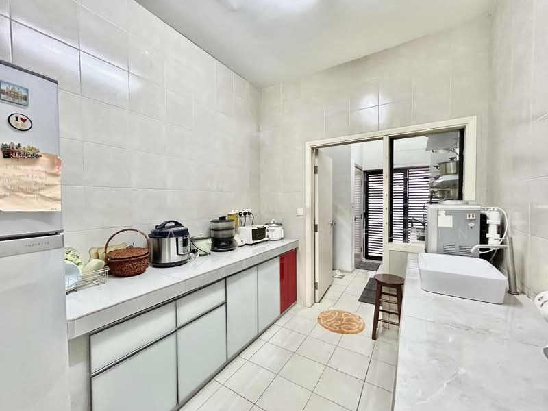 2-storey Terraced House for Sale in Shah Alam (Selangor) - Salman Sharifudin - Kitchen - PropertyGuru.com.my