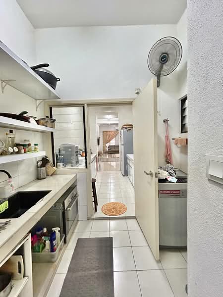 2-storey Terraced House for Sale in Shah Alam (Selangor) - Salman Sharifudin - Kitchen - PropertyGuru.com.my
