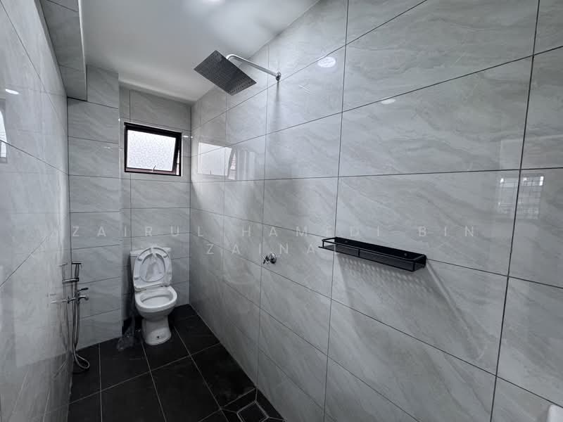 Apartment for Sale at Pandan Terrace Apartment - Zairul Hamedi Bin Zainal - Bathroom - PropertyGuru.com.my