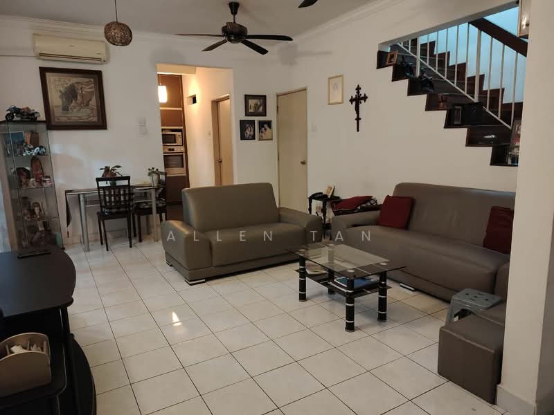 2-storey Terraced House for Sale in TAMAN PUCHONG UTAMA (Puchong) - Allen Tan - Living Room - PropertyGuru.com.my