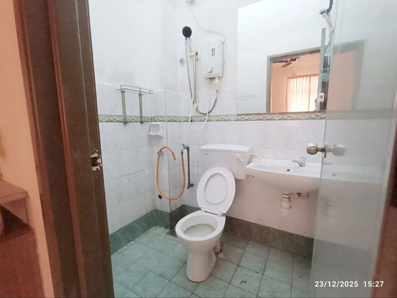 1-storey Terraced House for Rent in Bukit Indah (Iskandar Puteri (Nusajaya)) - SY Ngo - Bathroom - PropertyGuru.com.my