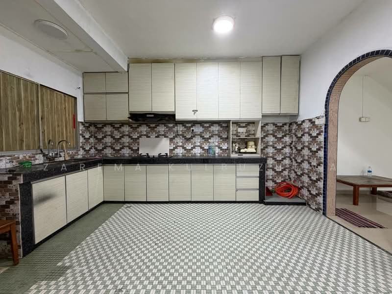 Taman Sri Rampai untuk Untuk Dijual - RM 550,000, Feb 2026 - Kitchen - PropertyGuru.com.my