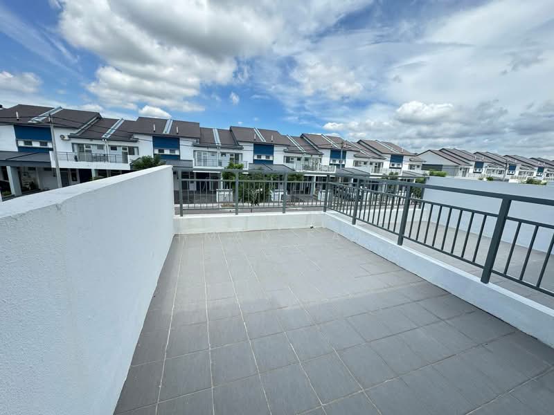 Townhouse for Rent in Dengkil (Selangor) - Ahmad Faiz - Exterior - PropertyGuru.com.my
