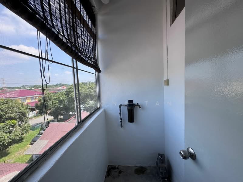 Pangsapuri Mata Kuching ( Flat ) untuk Untuk Dijual - RM 128,000, Feb 2026 - Balcony - PropertyGuru.com.my