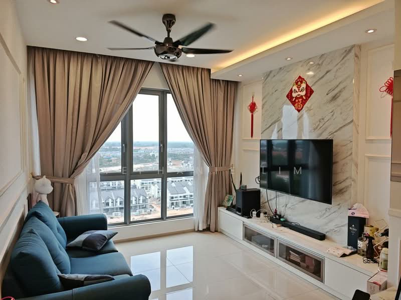 Adria Residences untuk Untuk Disewa - RM 1,900 /bulan, Mac 2026 - Living Room - PropertyGuru.com.my
