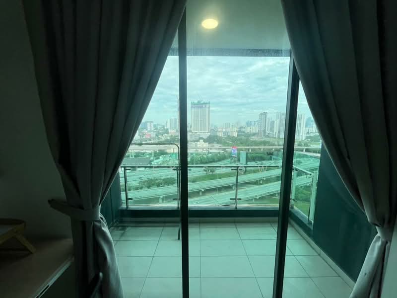 Condominium for Rent at The Vyne - Alex Seow - Balcony - PropertyGuru.com.my