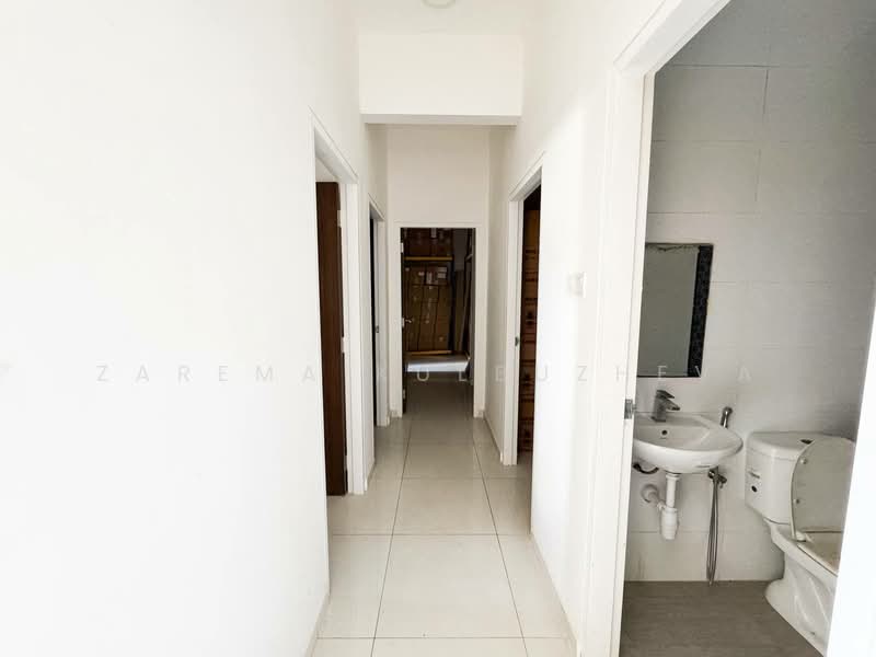 Service Residence for Sale at Seasons Garden Residences - Zarema Kulbuzheva - Corridor - PropertyGuru.com.my