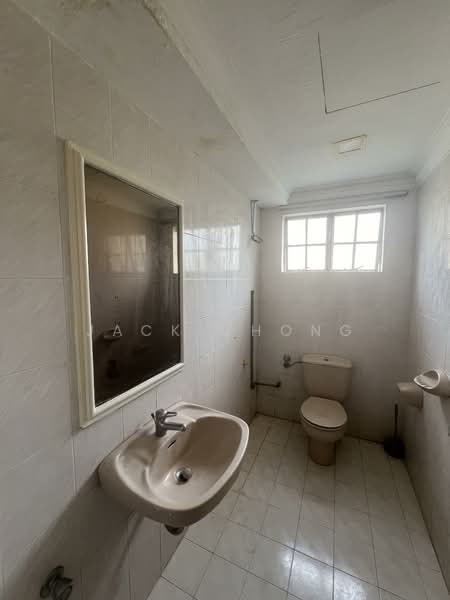 Condominium for Sale at Sri Bayu - Jack Chong - Bathroom - PropertyGuru.com.my