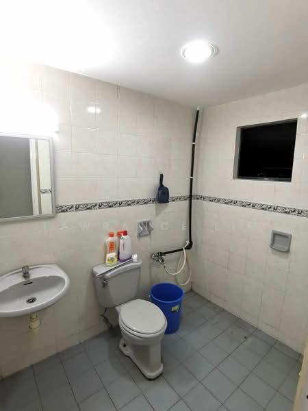 Casa Lago untuk Untuk Dijual - RM 380,000, Feb 2026 - Bathroom - PropertyGuru.com.my