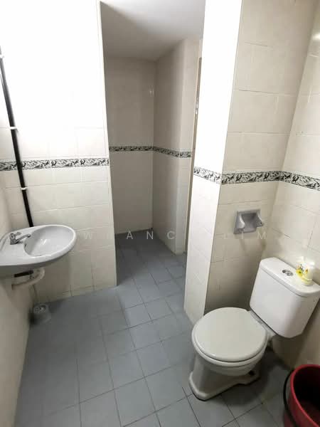 Casa Lago untuk Untuk Dijual - RM 380,000, Feb 2026 - Bathroom - PropertyGuru.com.my