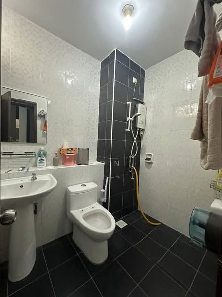 2-storey Terraced House for Sale in Rini Hills 2 (Skudai) - Winson Tan - Bathroom - PropertyGuru.com.my