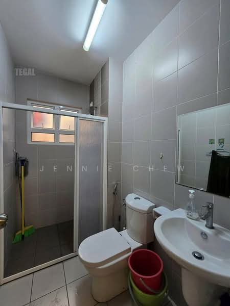 Semi-Detached House for Sale in Setia Alam (Selangor) - Jennie Chew - Bathroom - PropertyGuru.com.my
