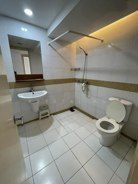 Service Residence for Sale at i-Zen @ Kiara 1 - Krystal Ng - Bathroom - PropertyGuru.com.my