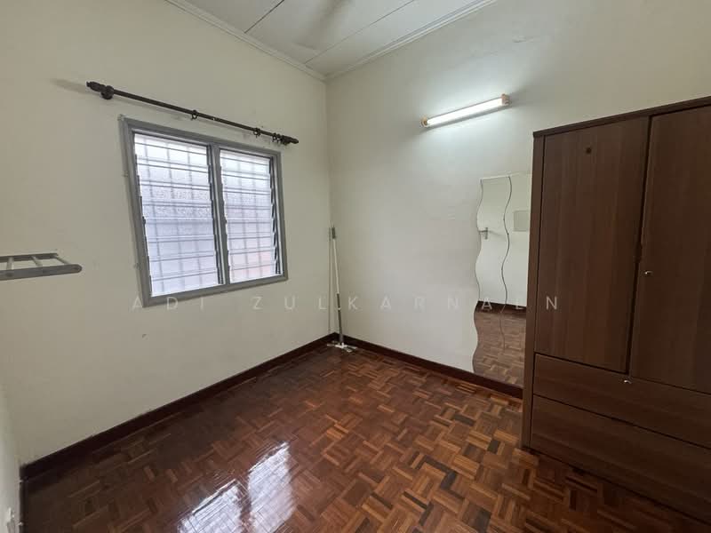 2-storey Terraced House for Rent in Usj 20 (Subang Jaya) - Adi Zulkarnaen - Bedroom - PropertyGuru.com.my