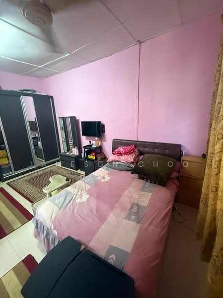 Taman Bukit Kempas untuk Untuk Dijual - RM 650,000, Feb 2026 - PropertyGuru.com.my