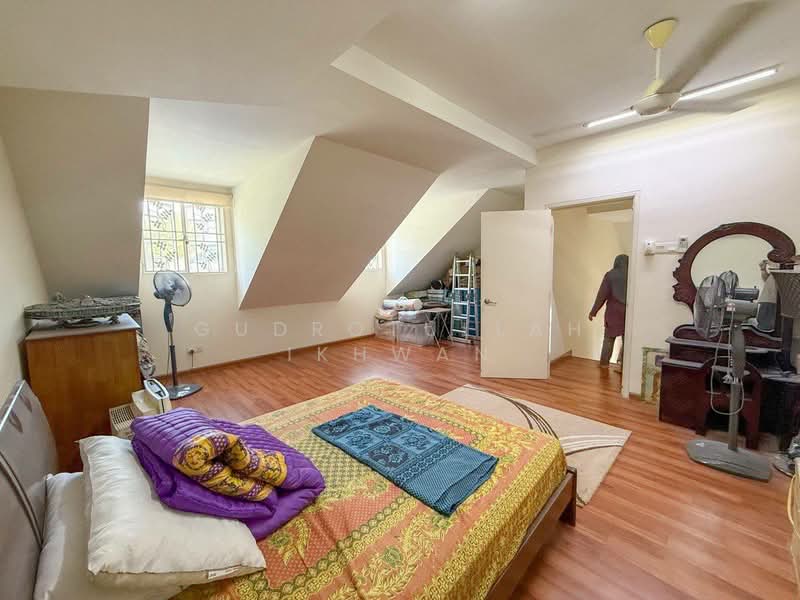 Semi-Detached House for Sale in Presint 18 (Putrajaya) - Gudrotullah Ikhwan - Bedroom - PropertyGuru.com.my