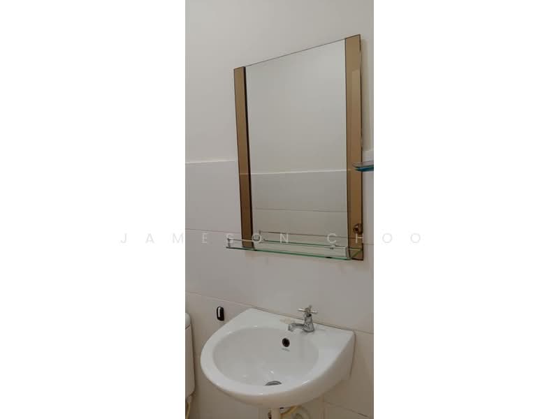 Service Residence for Sale at Jentayu Residensi @ Tampoi - Jameson Choo - Bathroom - PropertyGuru.com.my