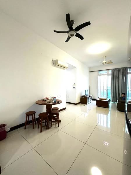 Paragon Residences @ Straits View untuk Untuk Disewa - RM 2,300 /bulan, Feb 2026 - Living Room - PropertyGuru.com.my