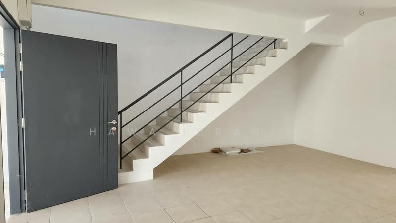 2-storey Terraced House for Sale in Iringan Bayu (Seremban) - Hawa Ibrahim - PropertyGuru.com.my