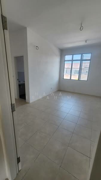 2-storey Terraced House for Sale in Iringan Bayu (Seremban) - Hawa Ibrahim - PropertyGuru.com.my
