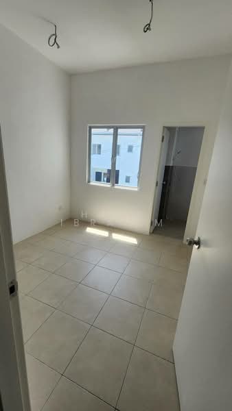 2-storey Terraced House for Sale in Iringan Bayu (Seremban) - Hawa Ibrahim - PropertyGuru.com.my