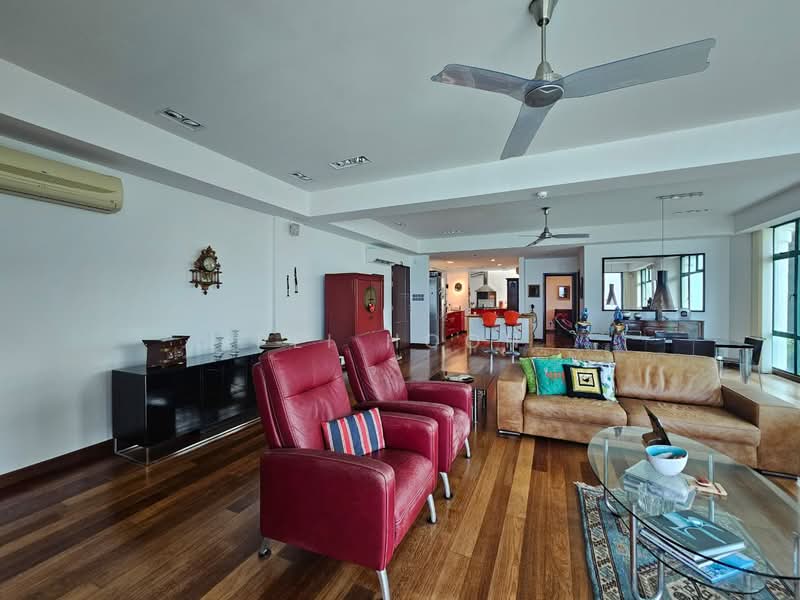 Condominium for Sale at Sri Golden Bay Condominium - Pei Hoon - Living Room - PropertyGuru.com.my
