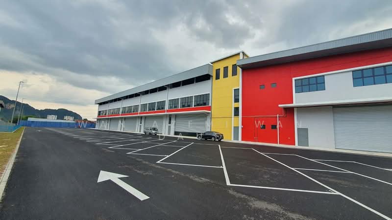 Warehouse for Rent in Batu Caves (Selangor) - Wan Azemi Wan Daud - Exterior - PropertyGuru.com.my