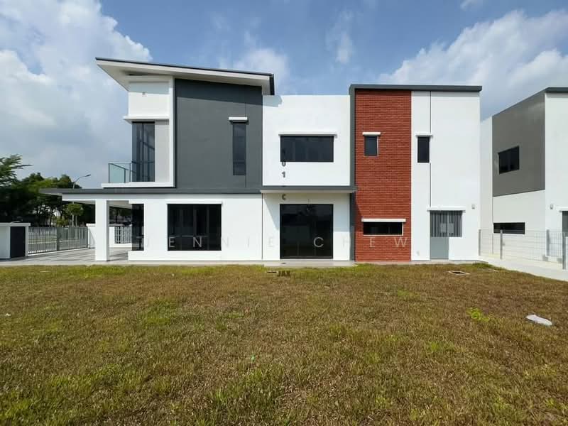 2-storey Terraced House for Sale in Shah Alam (Selangor) - Jennie Chew - Exterior - PropertyGuru.com.my
