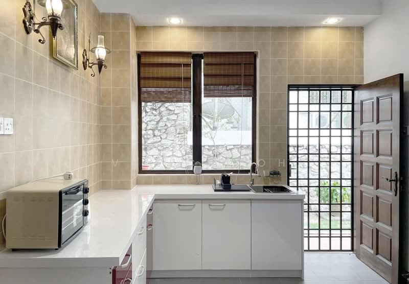 Bungalow for Rent in Batu Ferringhi (Penang) - Vynecia Oh - Kitchen - PropertyGuru.com.my
