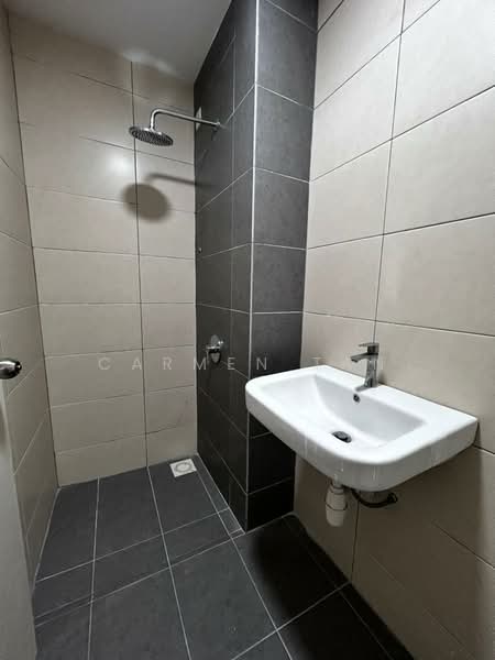 Condominium for Sale at The Holmes 1 - Carmen Tan - Bathroom - PropertyGuru.com.my