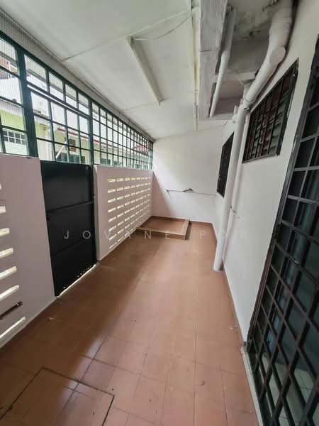 2-storey Terraced House for Rent in Jalan Klang Lama (Old Klang Road) (Kuala Lumpur) - Jovane Por - Balcony - PropertyGuru.com.my