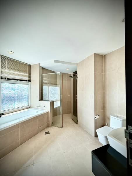 Gurney Paragon untuk Untuk Disewa - RM 7,000 /bulan, Mac 2026 - Bathroom - PropertyGuru.com.my