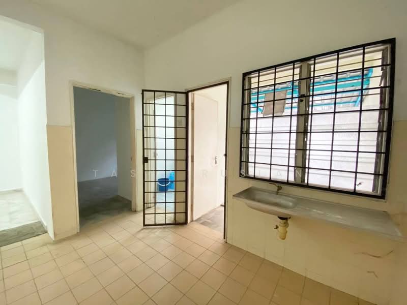Taman Pinggiran Senawang untuk Untuk Dijual - RM 330,000, Mac 2026 - Interior - PropertyGuru.com.my