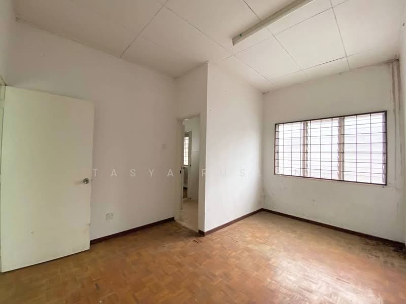 Taman Pinggiran Senawang untuk Untuk Dijual - RM 330,000, Mac 2026 - Interior - PropertyGuru.com.my