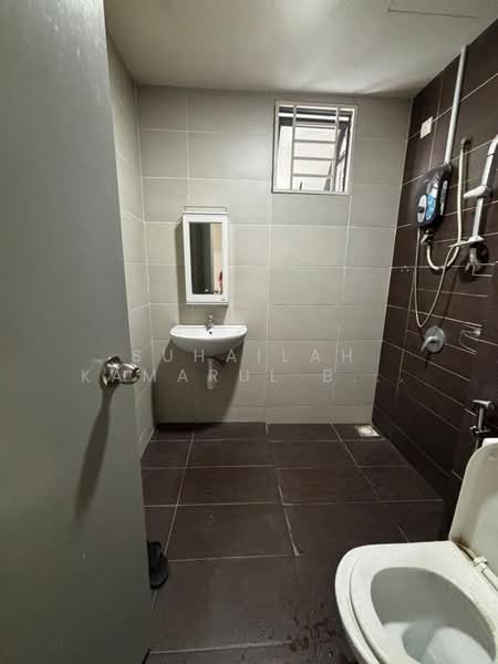 Condominium for Rent at Green Park Residence - Suhailah Kamarul Bahrin - Bathroom - PropertyGuru.com.my
