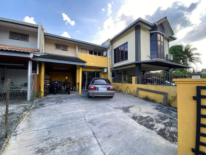 2-storey Terraced House for Sale in Bandar Baru Bangi (Selangor) - Mahirah . - Exterior - PropertyGuru.com.my