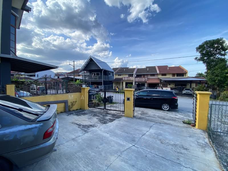 2-storey Terraced House for Sale in Bandar Baru Bangi (Selangor) - Mahirah . - Exterior - PropertyGuru.com.my