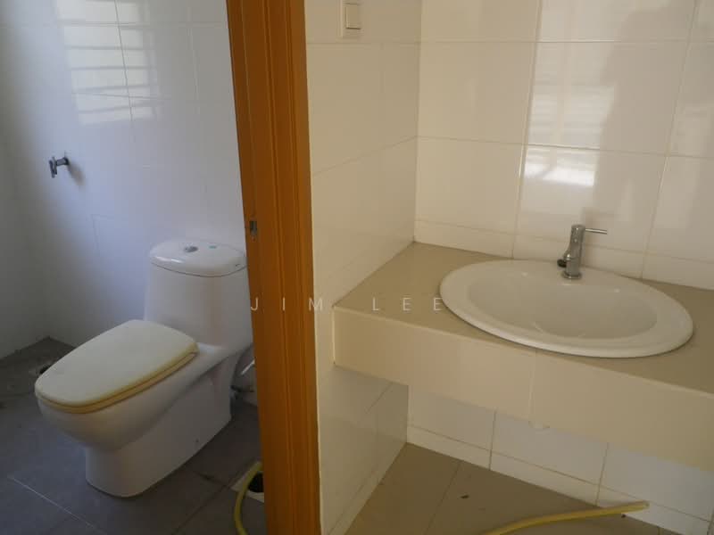 Semi-Detached House for Sale in Rawang (Selangor) - Jim Lee - Bathroom - PropertyGuru.com.my
