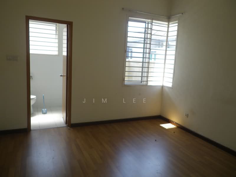 Semi-Detached House for Sale in Rawang (Selangor) - Jim Lee - Bathroom - PropertyGuru.com.my