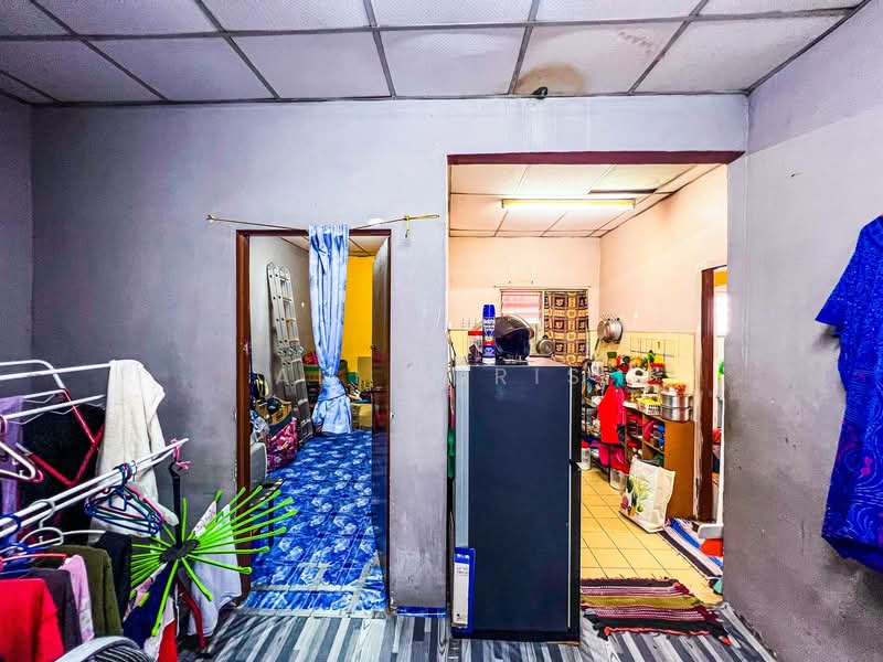 Flat for Sale at Taman Pendamar Indah 2 - Ali Idris - Interior - PropertyGuru.com.my