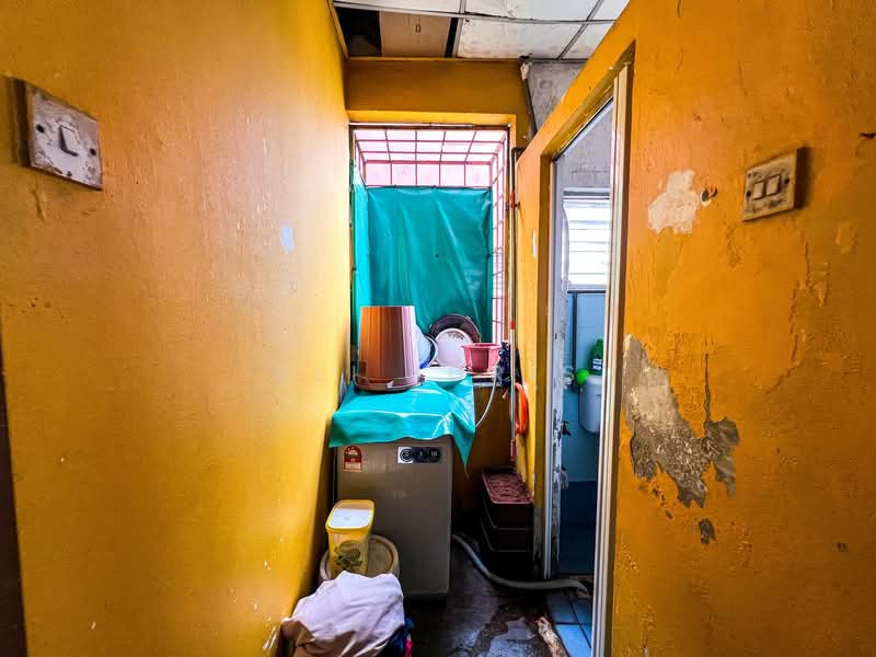 Flat for Sale at Taman Pendamar Indah 2 - Ali Idris - Interior - PropertyGuru.com.my