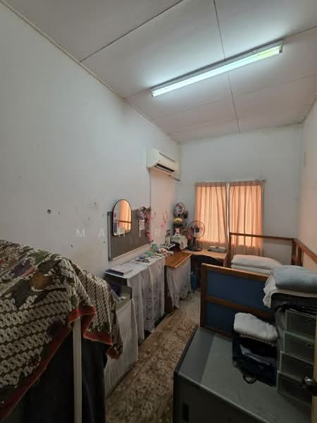 2-storey Terraced House for Sale in Taman Ramal Ros (Bangi) - Mahirah . - Bedroom - PropertyGuru.com.my