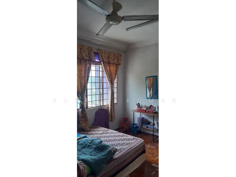 Flat for Sale at Taman Puchong Indah - Suresh Kumar - Bedroom - PropertyGuru.com.my