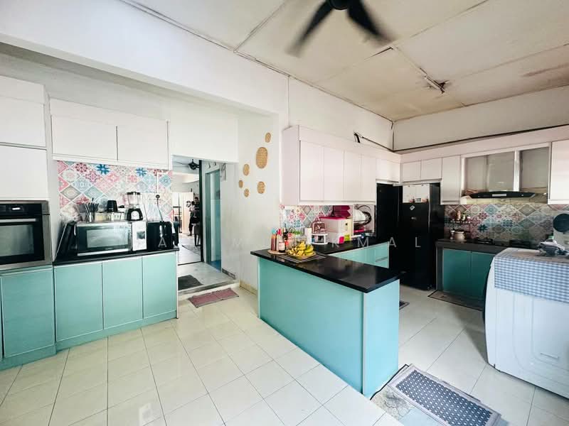 Taman Sri Kenari untuk Untuk Dijual - RM 500,000, Mac 2026 - Kitchen - PropertyGuru.com.my