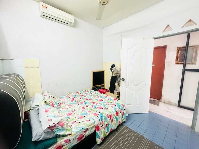 Taman Sri Kenari untuk Untuk Dijual - RM 500,000, Mac 2026 - Bedroom - PropertyGuru.com.my