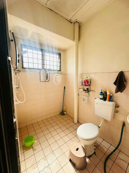 Taman Sri Kenari untuk Untuk Dijual - RM 500,000, Mac 2026 - Bathroom - PropertyGuru.com.my